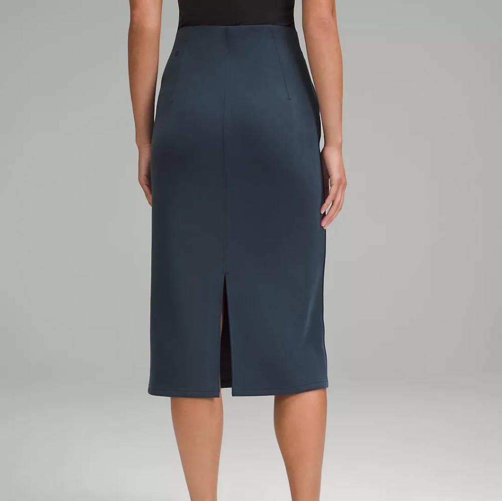 NWT 💎 lululemon athletica SoftsremeHR  Midi Skirt Size 0 - Picture 3 of 16